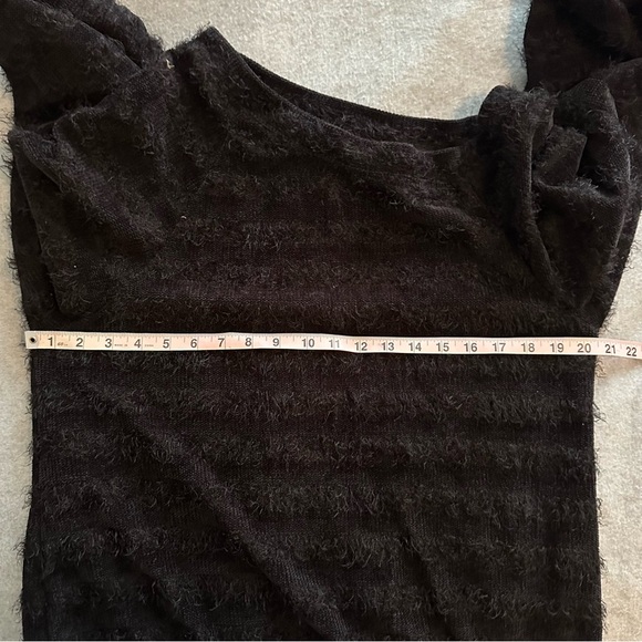 1.State black sweater size S - Picture 6 of 6